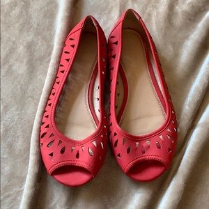 American eagle women’s size 8W red ballet flat